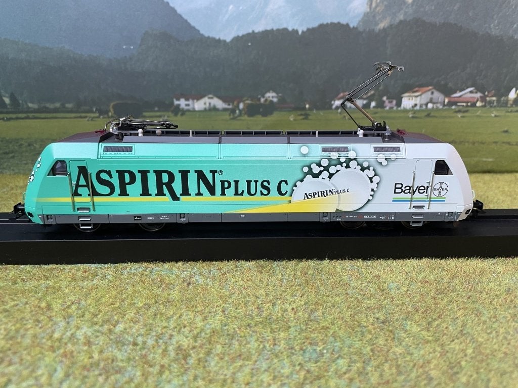 Marklin 37377 Betr.nr: 101 099-0 in “Bayer Aspirin”, Wisselstroom, Locomotief, Ophalen of Verzenden, Zo goed als nieuw