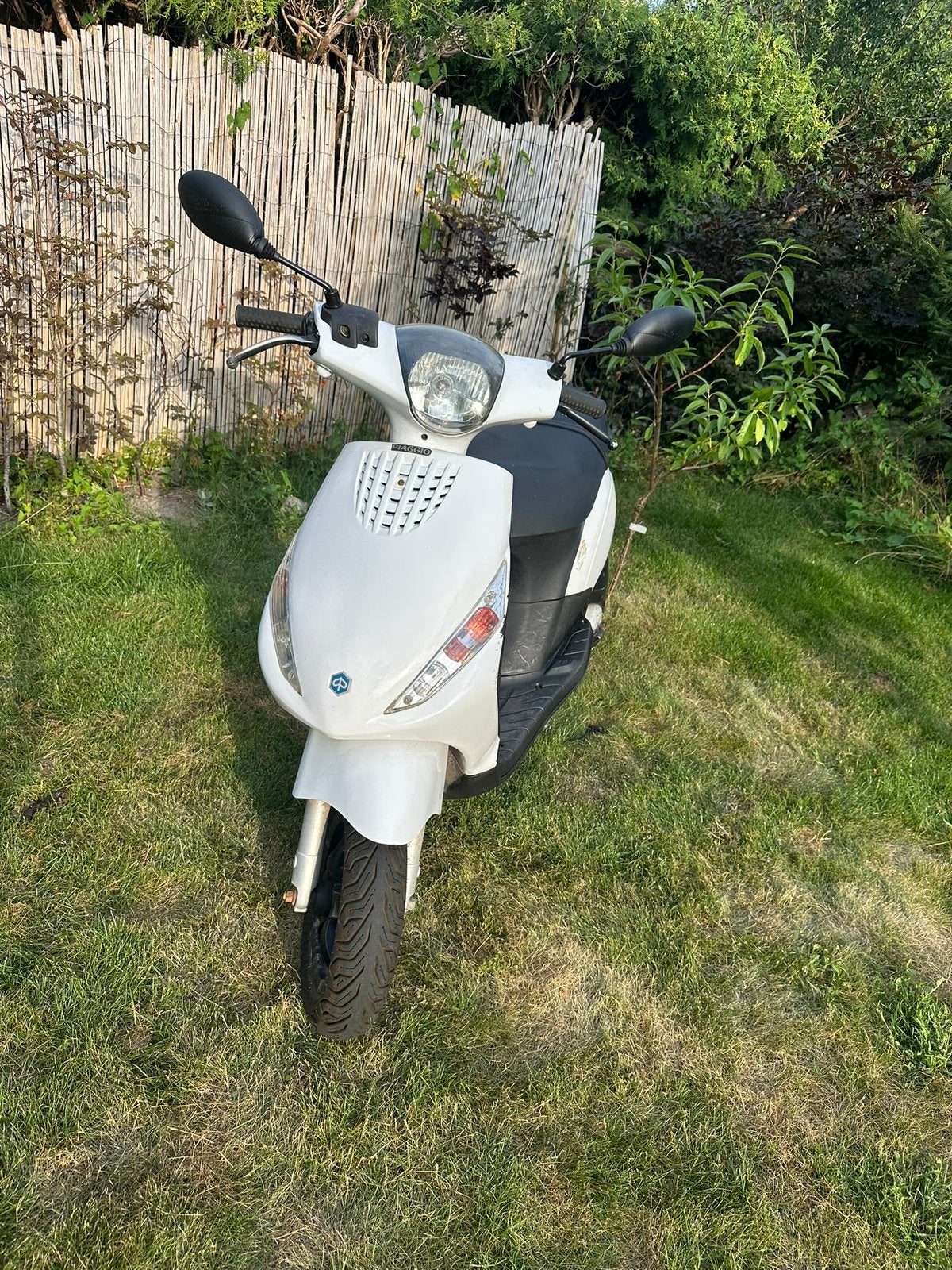 Piaggio Zip 4 takt 50cc, Fietsen en Brommers, Scooters | Piaggio, Ophalen, Zo goed als nieuw