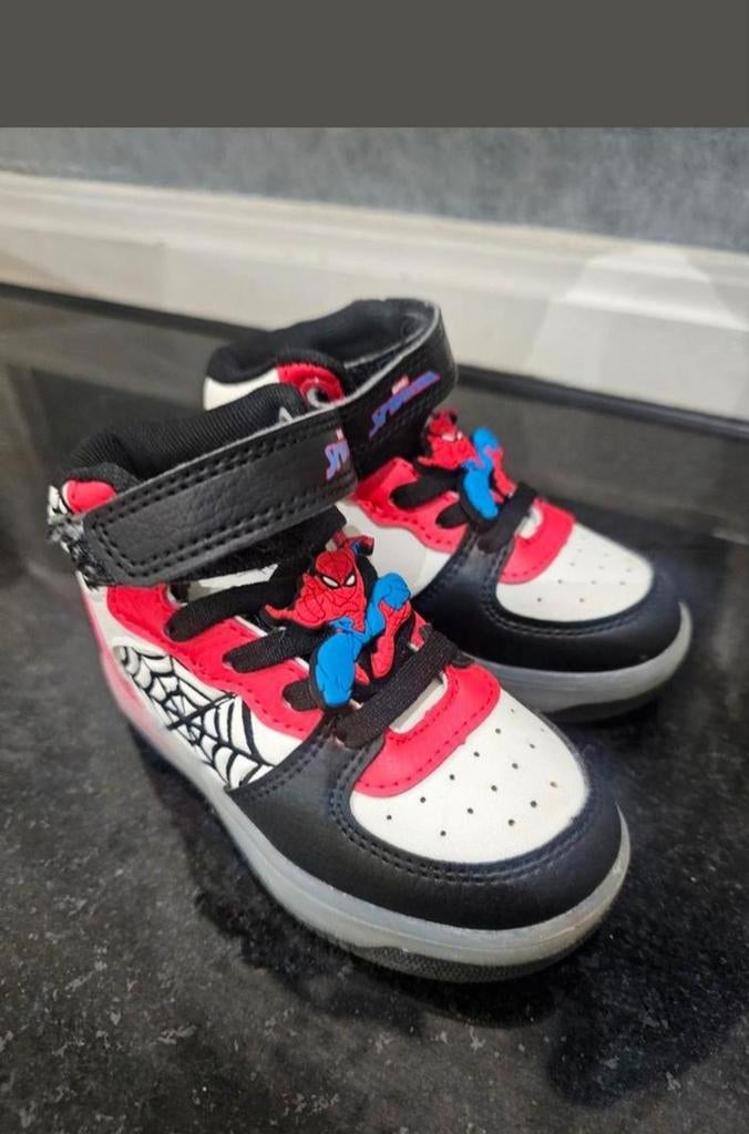 Spiderman kinderschoenen – maat (23), Ophalen of Verzenden, Zo goed als nieuw, Kinderen