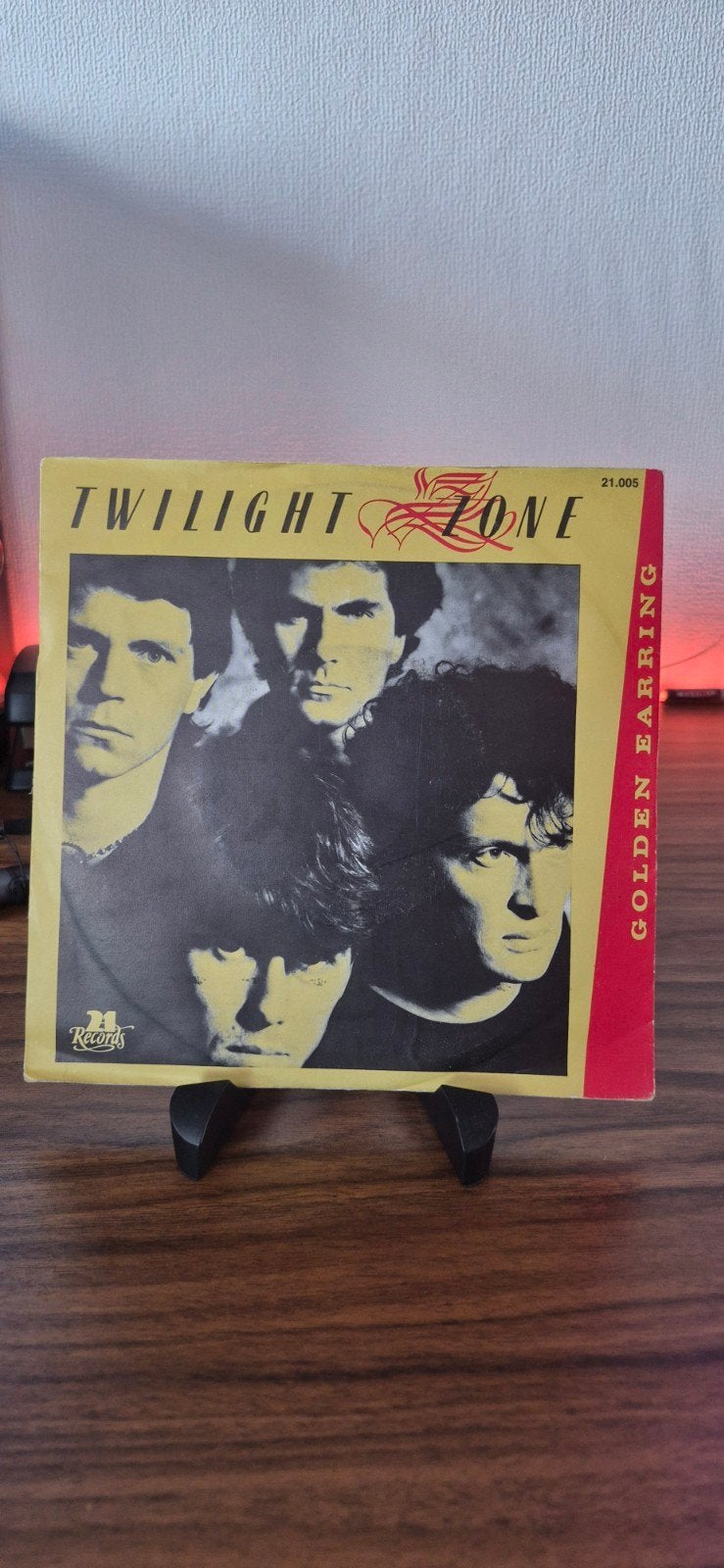 Golden Earring - Twilight Zone (7 inch vinyl single), Gebruikt, Fotohoes, 7 inch, Ophalen of Verzenden