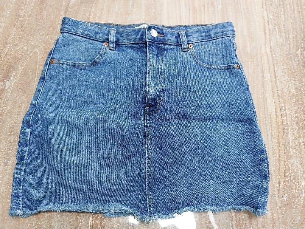 Zgan kort jeansrokje, Pull&Bear, maat L (valt klein !), Blauw, Maat 42/44 (L), Ophalen of Verzenden, Zo goed als nieuw
