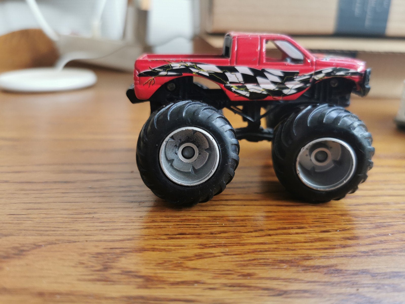 Chevrolet Monster Truck Speelgoedauto Rood, Ophalen of Verzenden, Gebruikt, Auto, Overige merken