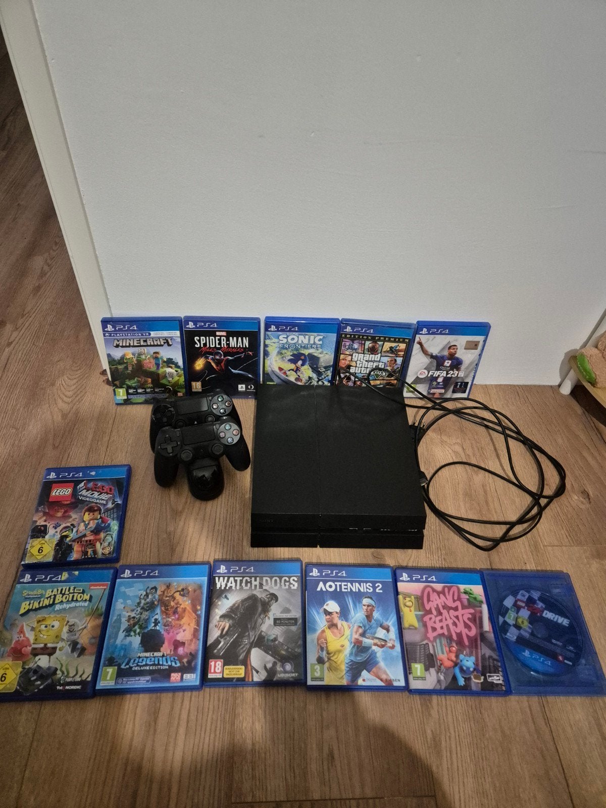 PS4 Slim Console met 2 Controllers en 11 Games, Ophalen, Gebruikt, Vanaf 18 jaar, Overige genres