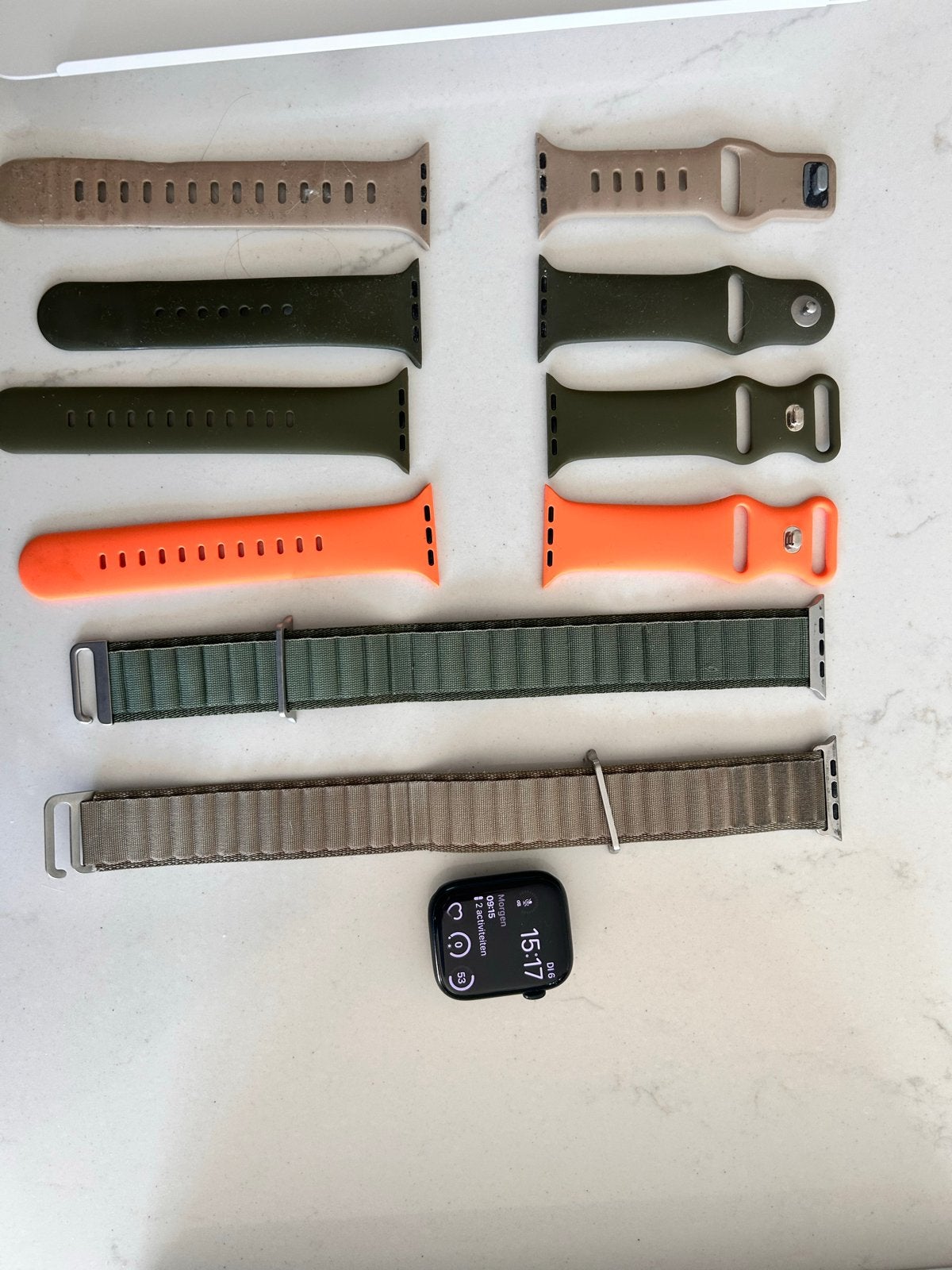 Apple Watch Series 8 (45mm) met extra bandjes, Afstand, Zwart, IOS, Ophalen of Verzenden