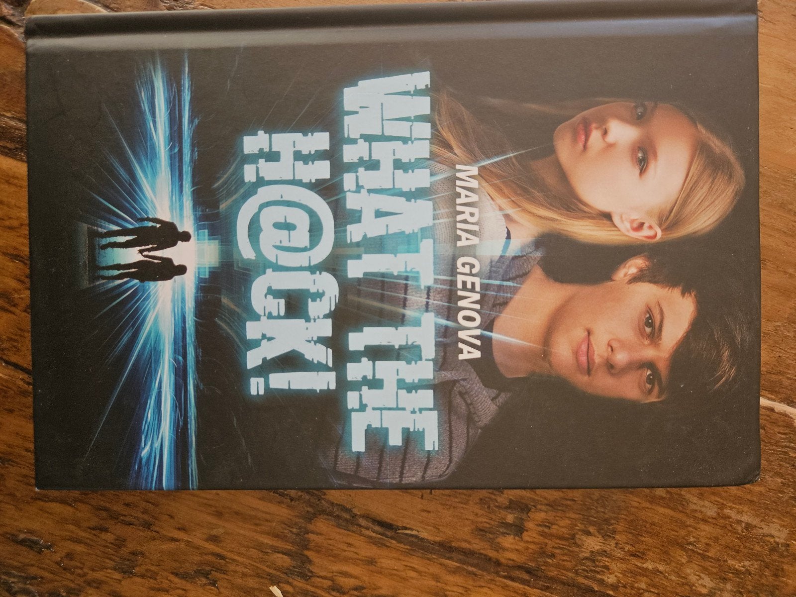 What the H@ck! - Maria Genova (Jeugdboek), Ophalen of Verzenden, Zo goed als nieuw, Maria Genova, Non-fictie