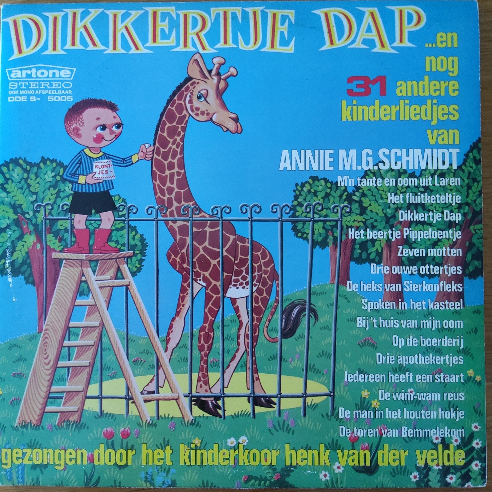 Dikkertje Dap en 31 andere kinderliedjes - Kinderkoor, Gebruikt, Tot 2 jaar, Ophalen of Verzenden, Inclusief boekje