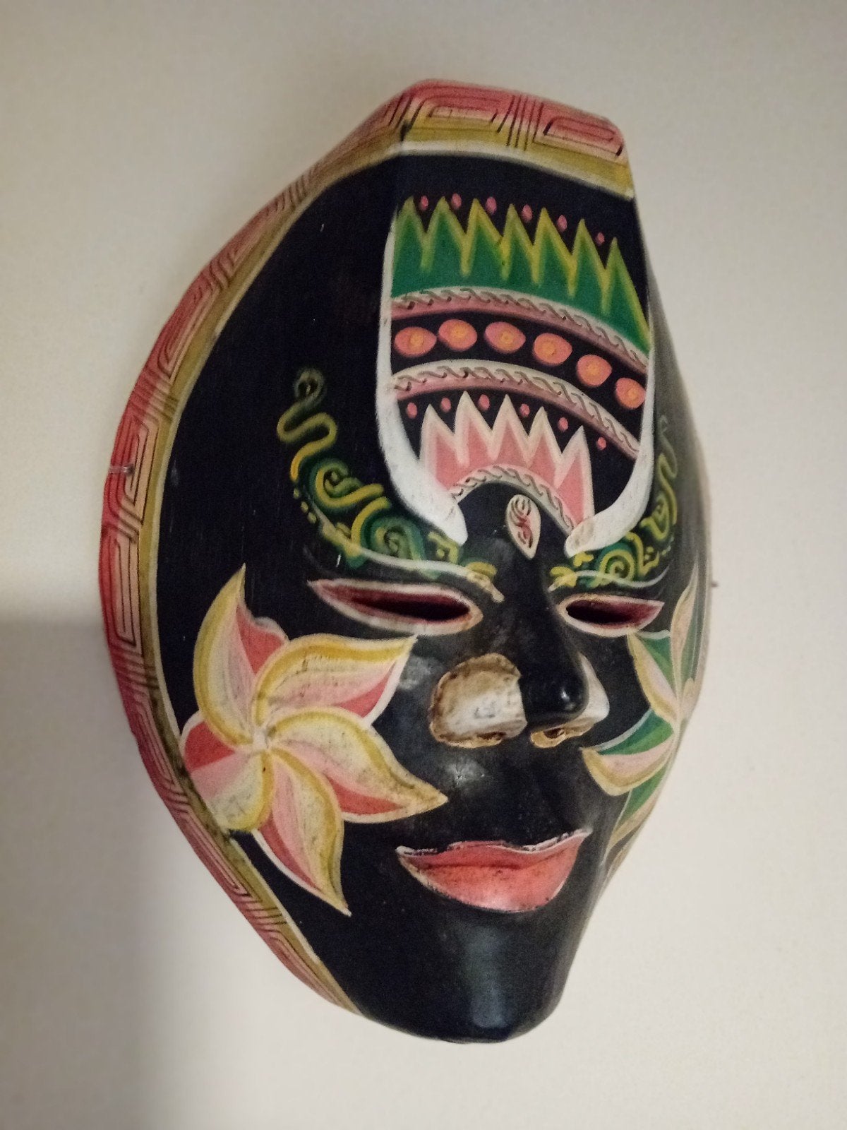Decoratief houten masker 22x 18 handgeschilderd, Indonesië, Hout, Masker, Geschilderd, Ophalen of Verzenden