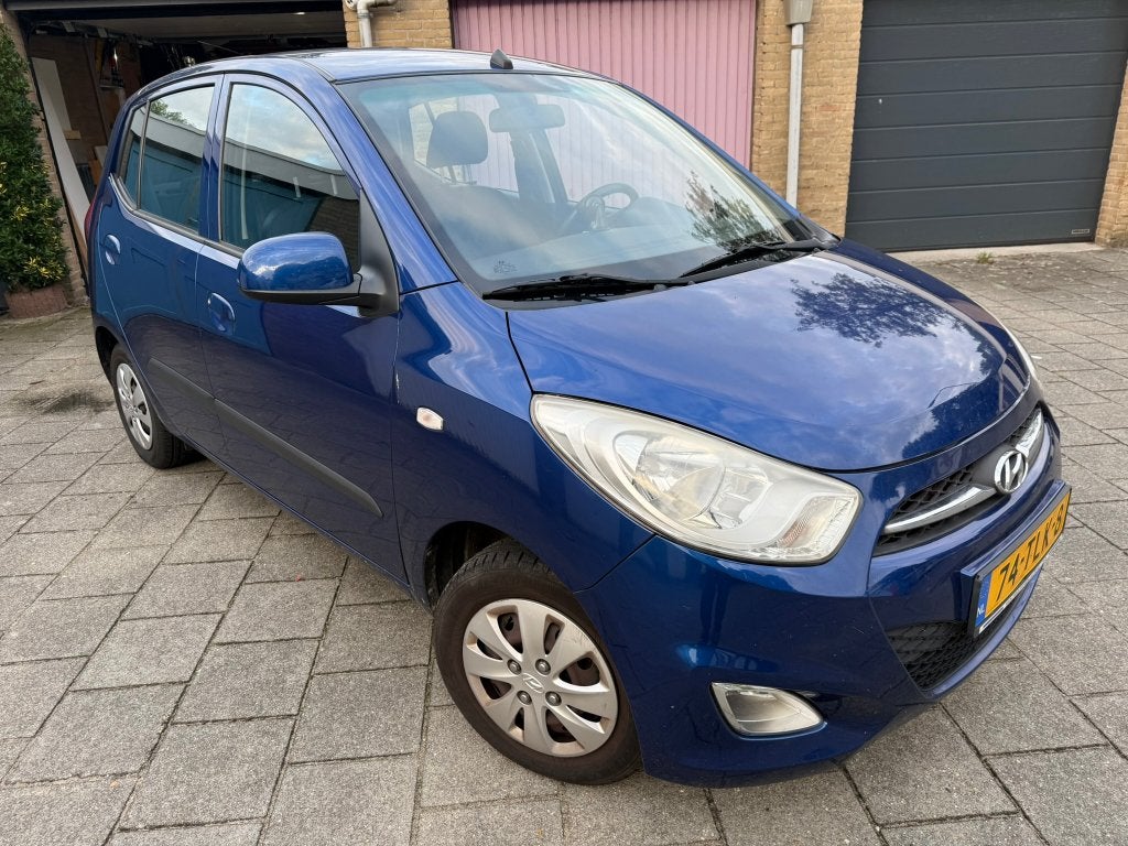 Foto 5 van Hyundai i10 1.25 I 5DR 2012 Blauw
