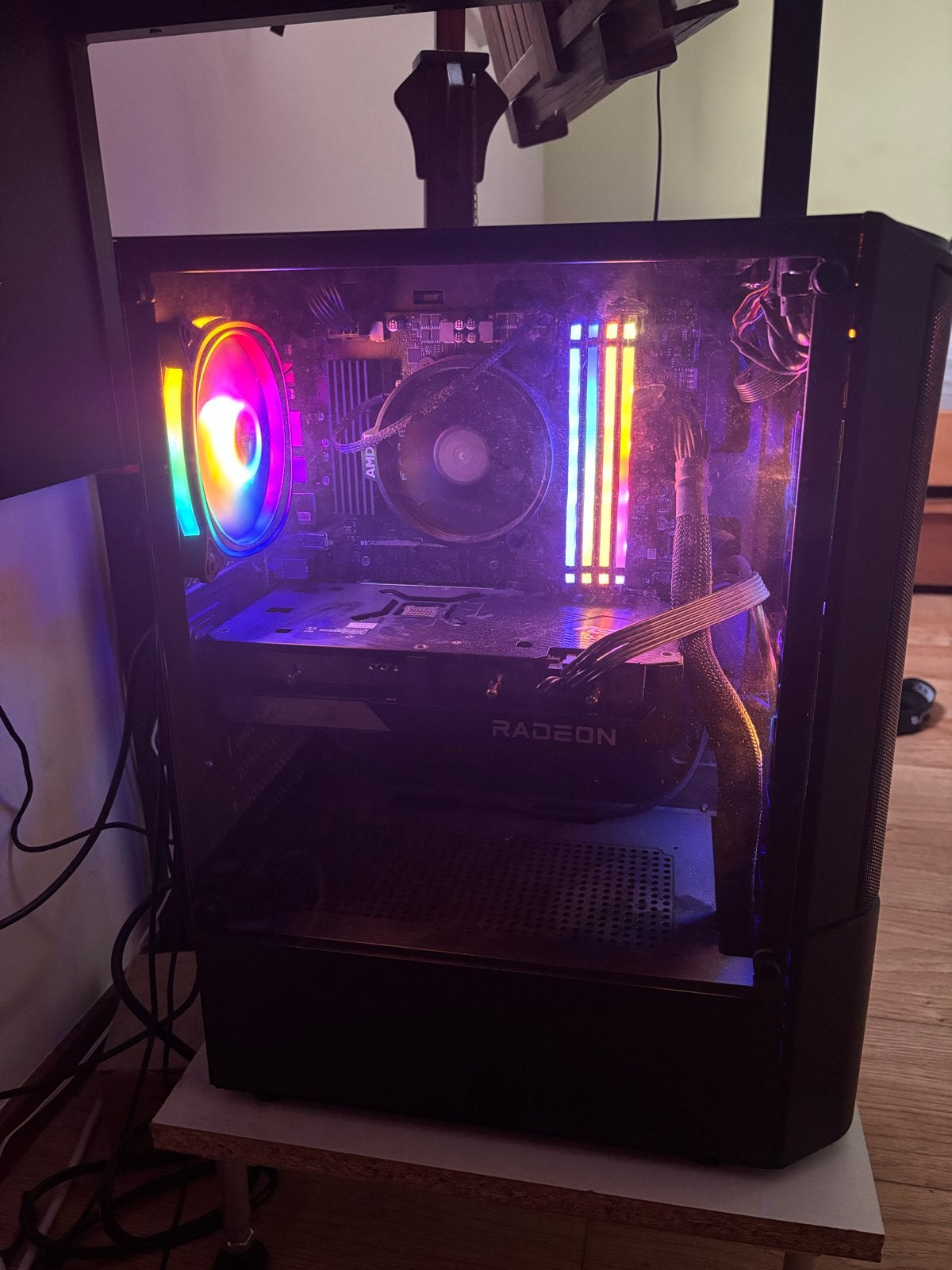 Krachtige Gaming PC - AMD Ryzen 5 5600X, RX 6650 XT, 32GB RA, Ophalen, 32 GB, Zo goed als nieuw, Gaming