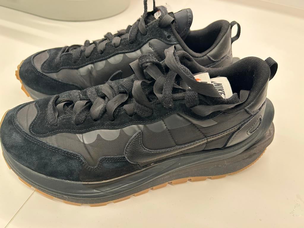 Nike Sacai VaporWaffle Black Gum Sneakers, Kleding | Heren, Schoenen, Ophalen of Verzenden, Zo goed als nieuw, Zwart, Sneakers of Gympen