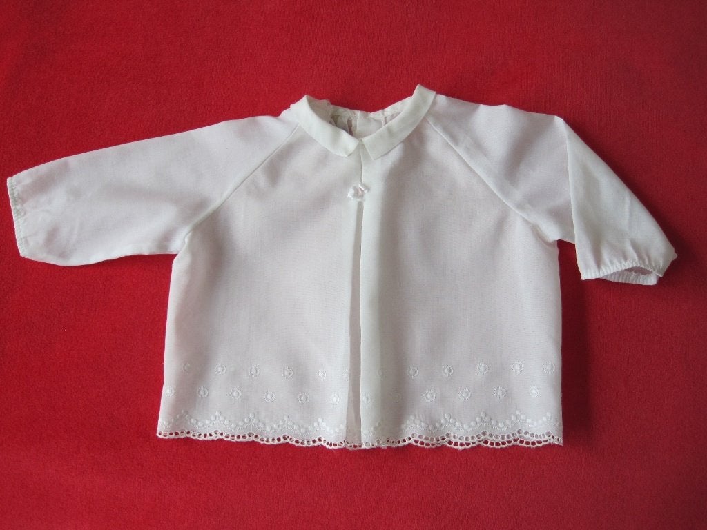 Nieuwe fijne baby blouse van batist - lengte 27 cm, Ophalen of Verzenden, Nieuw, Jongetje of Meisje