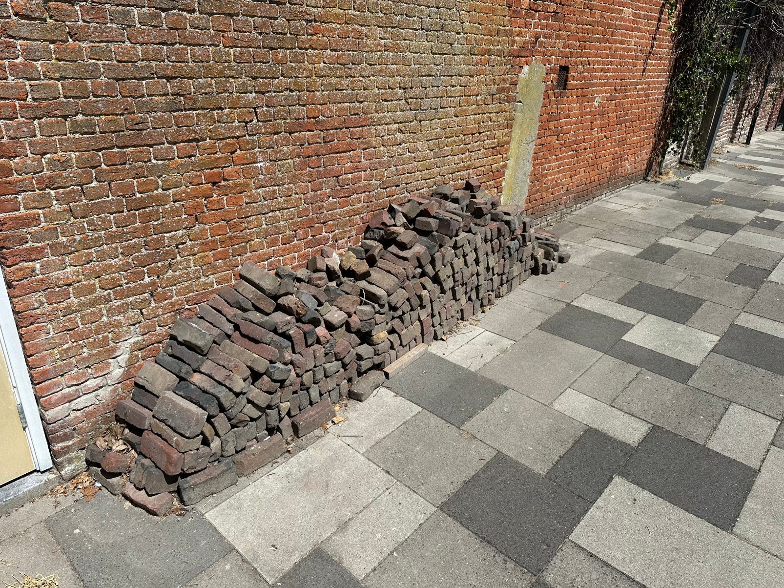 Restpartij oude klinkers, Tuin en Terras, Ophalen, Gebruikt, Beton, Klinkers