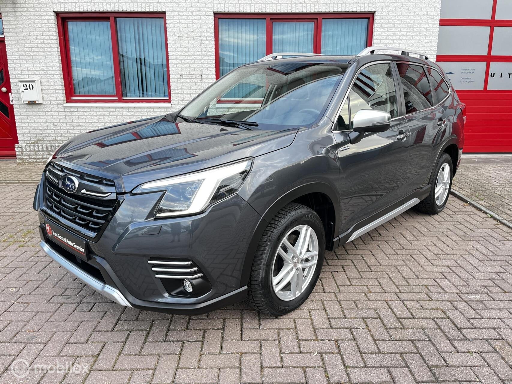 Subaru Forester 2.0i e-BOXER Luxury EXPORT PRIJS!, Auto's, Subaru, Automaat, Zwart, 150 pk, Leder en Stof