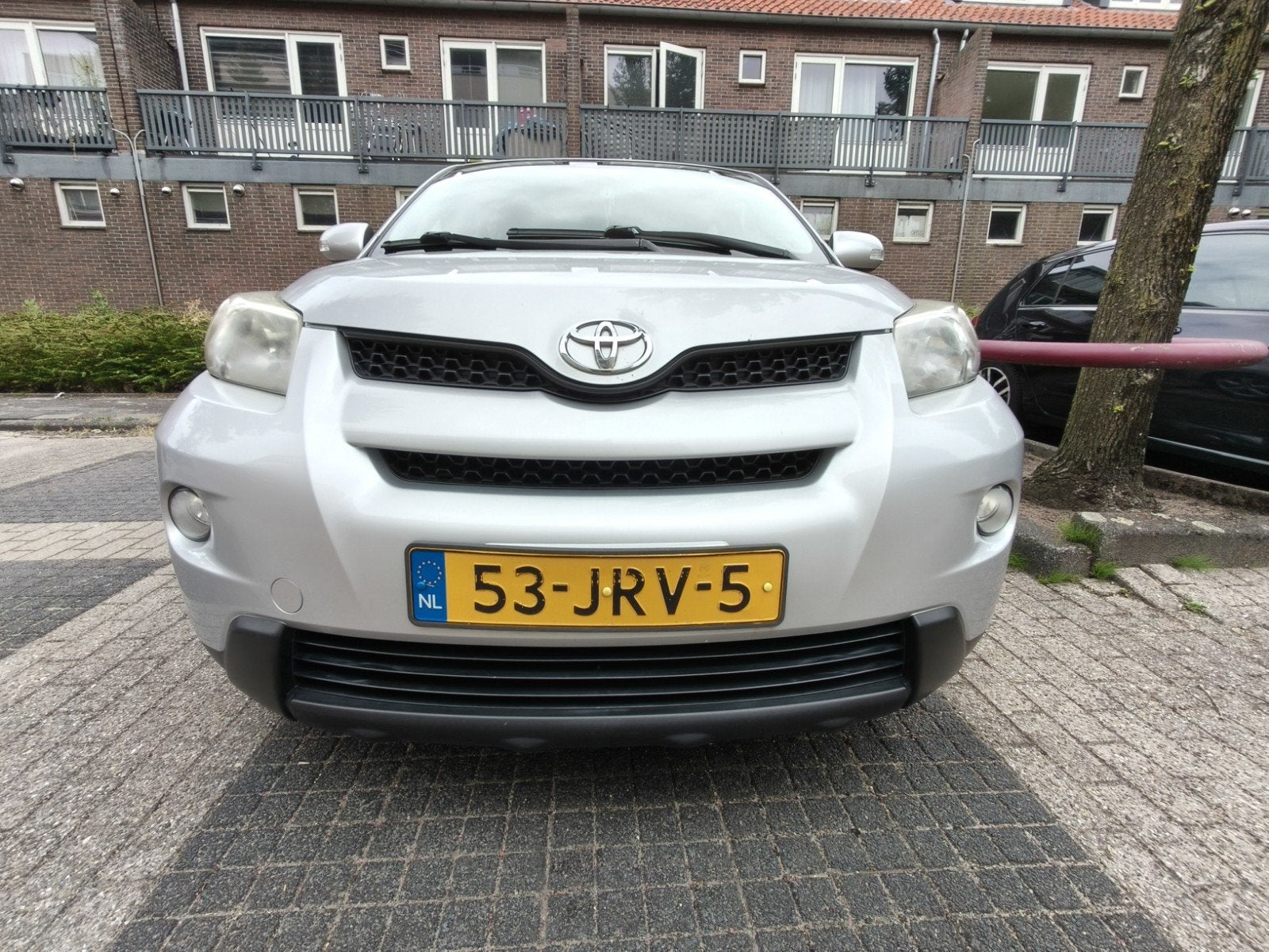 Toyota Urban Cruiser 1.3 Vvt-i 2009 Grijs, Voorwielaandrijving, 4 cilinders, 100 pk, 49 €/maand