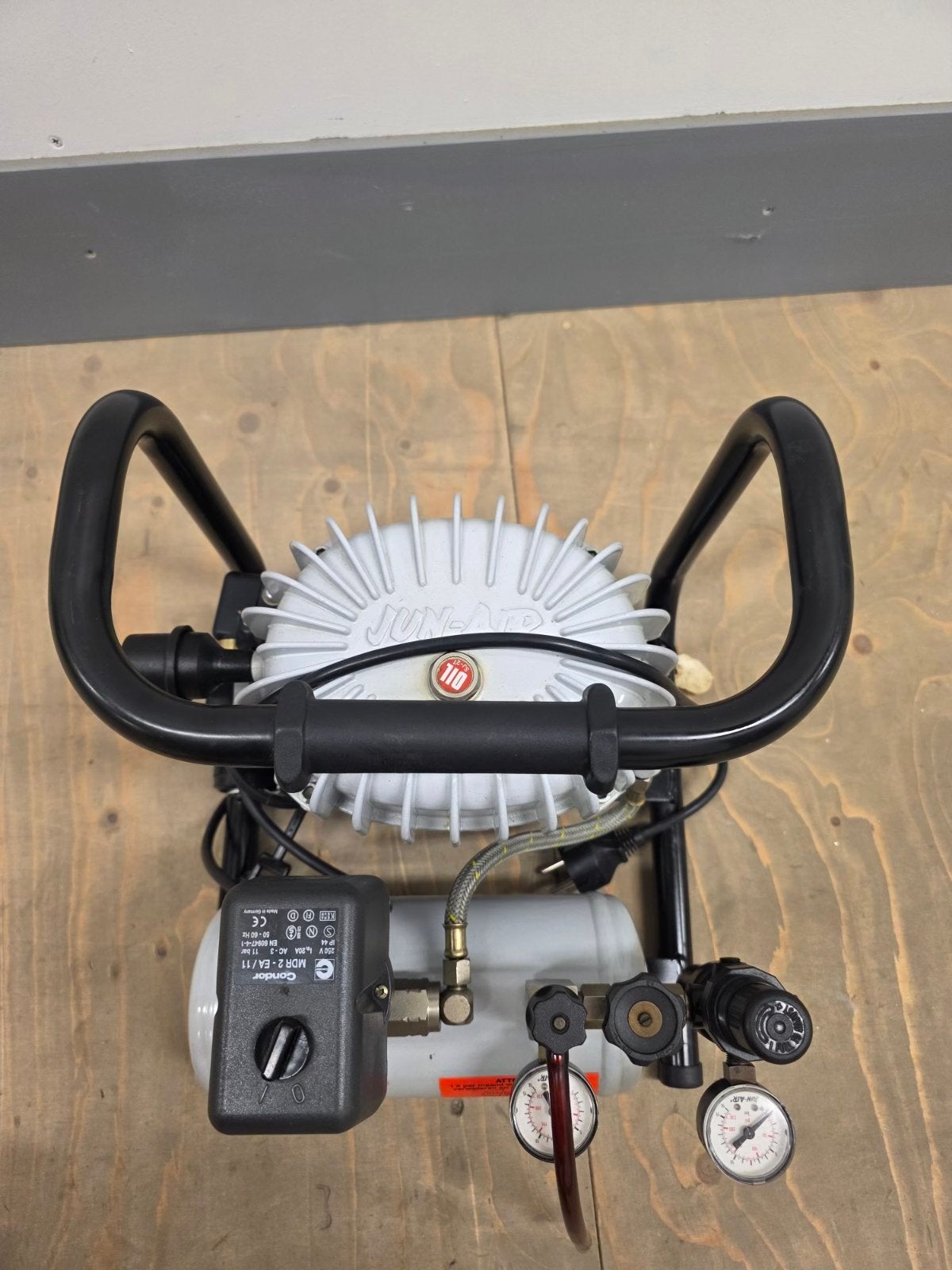 JUN-AIR Compressor 3-1.5 Compact en Mobiel, Doe-het-zelf en Verbouw, Compressors, Gebruikt, 6 tot 10 bar, Minder dan 25 liter