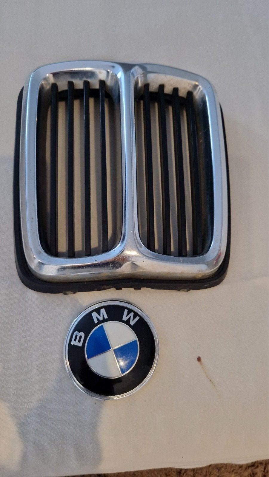 BMW 3 Serie (E21) Origineel Midden Rooster type 1 met Emblee, Ophalen