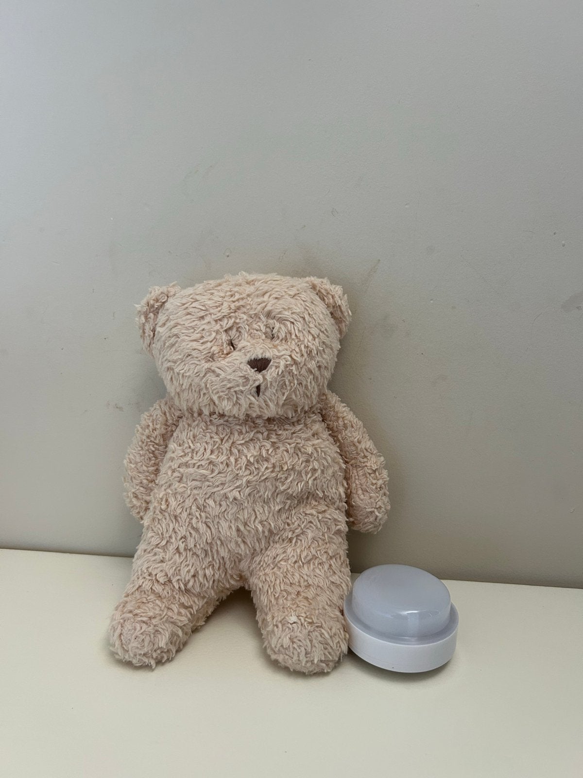 Moonie Bear zandkleurig met licht en geluid, Gebruikt, Met geluid, Beer, Ophalen of Verzenden
