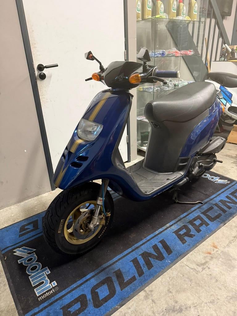 Tekoop Typhoon 125cc, Ophalen, Zo goed als nieuw, Uitlaat, Piaggio