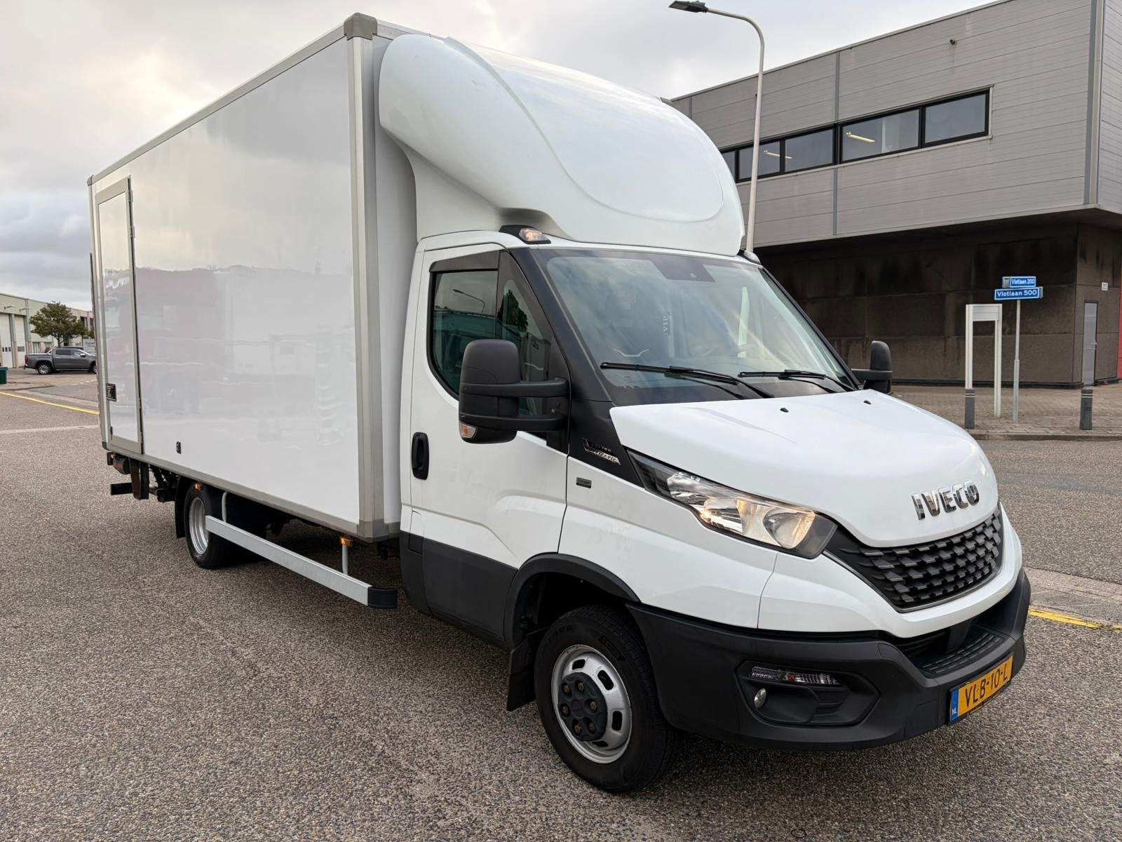 Iveco Daily 50C180 Bakwagen Laadklep Automaat Airco Cruiseco, Automaat, Gebruikt, Euro 6, 4 cilinders