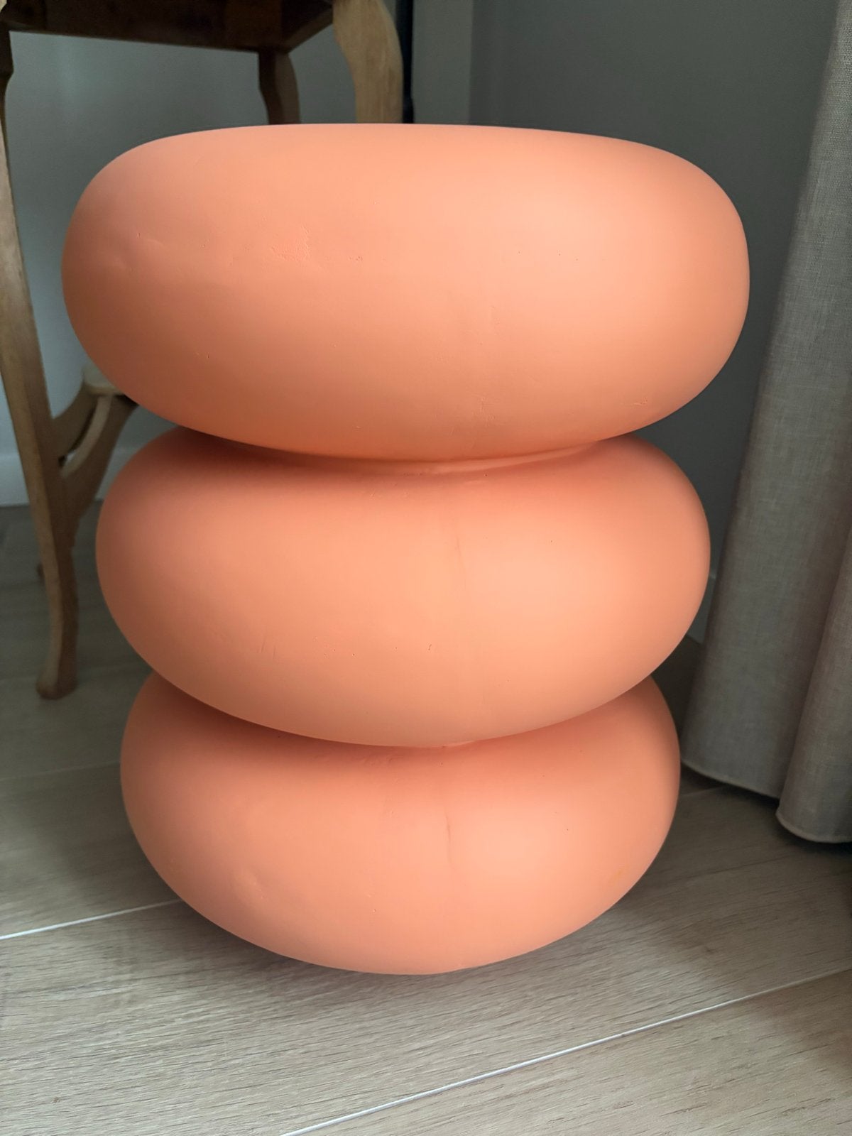 Bijzettafel pop-art bubbles oranje peach - Xenos, Overige materialen, Minder dan 55 cm, Rond, Ophalen