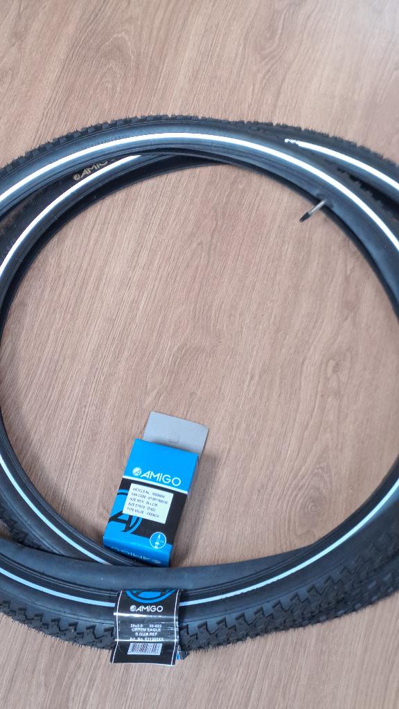 Brede fiets buitenbanden met binnenband 28 inch, Ophalen, Nieuw, Band