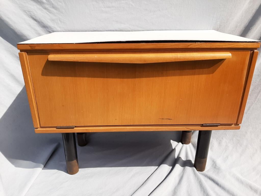 Vintage kastje / nachtkastje, Ophalen