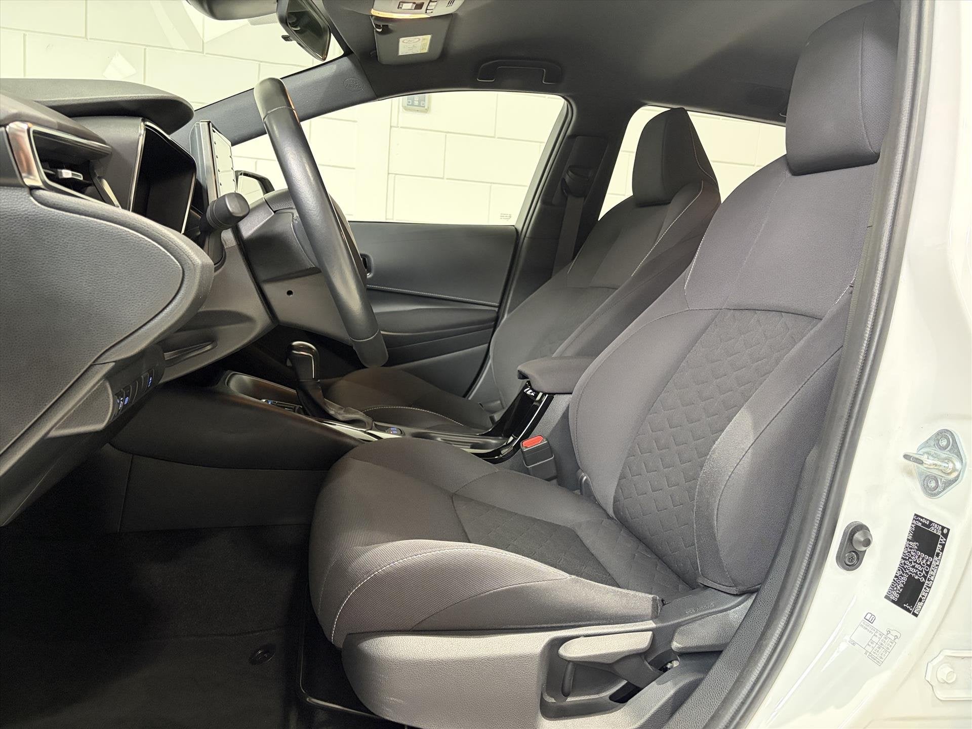 Toyota Corolla Touring Sports 1.8 Hybrid 122pk CVT Business, Auto's, 1345 kg, Gebruikt, 4 cilinders, Corolla