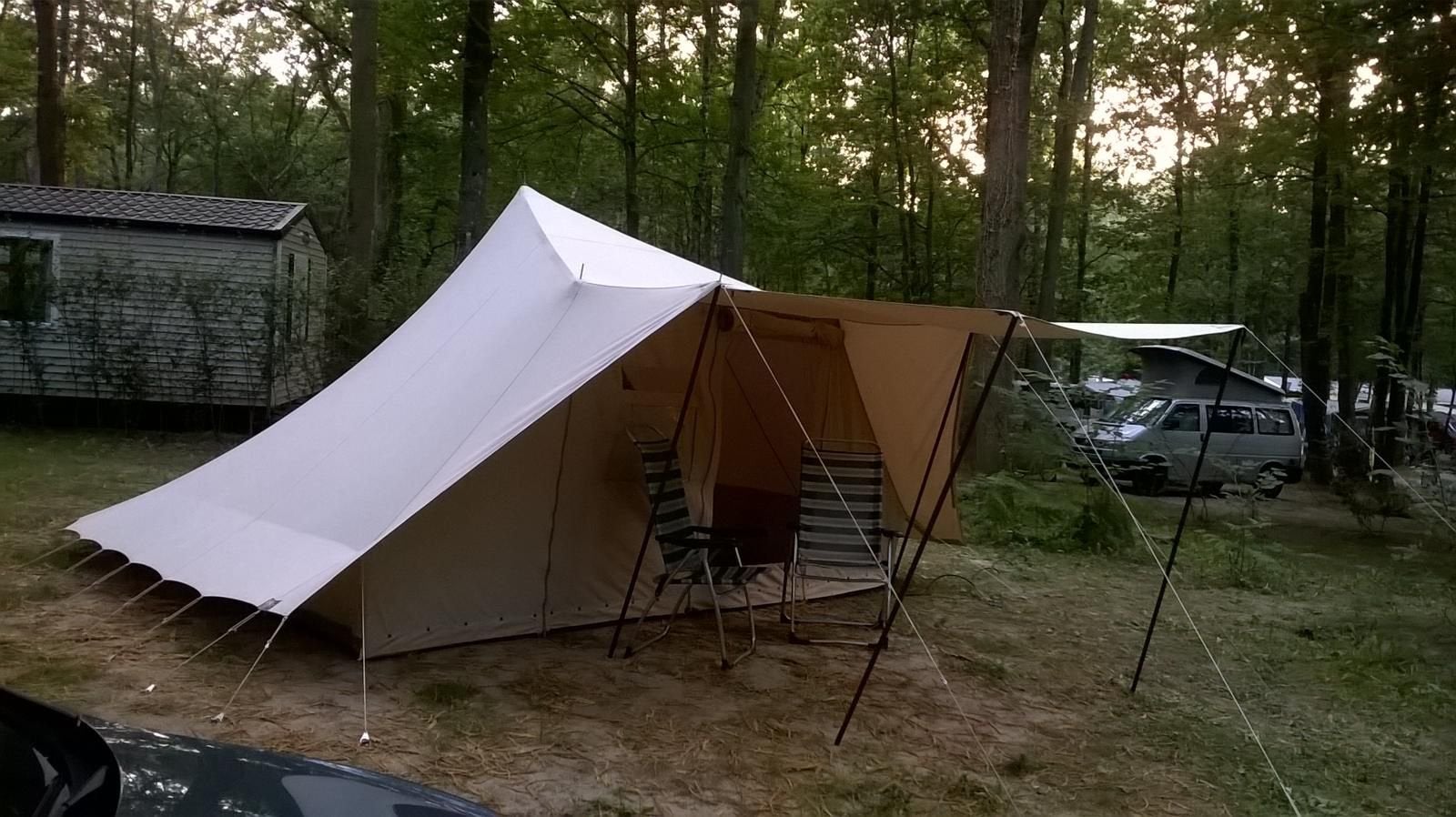 De Waard 4-persoons tent met luifel en zonneschermen, Ophalen, Gebruikt, Tot en met 4