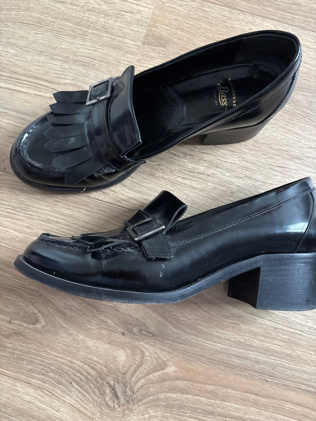 Zwarte schoenen met hakje en weejuns, Kleding | Dames, Schoenen, Ophalen, Gedragen, Zwart, Schoenen met lage hakken