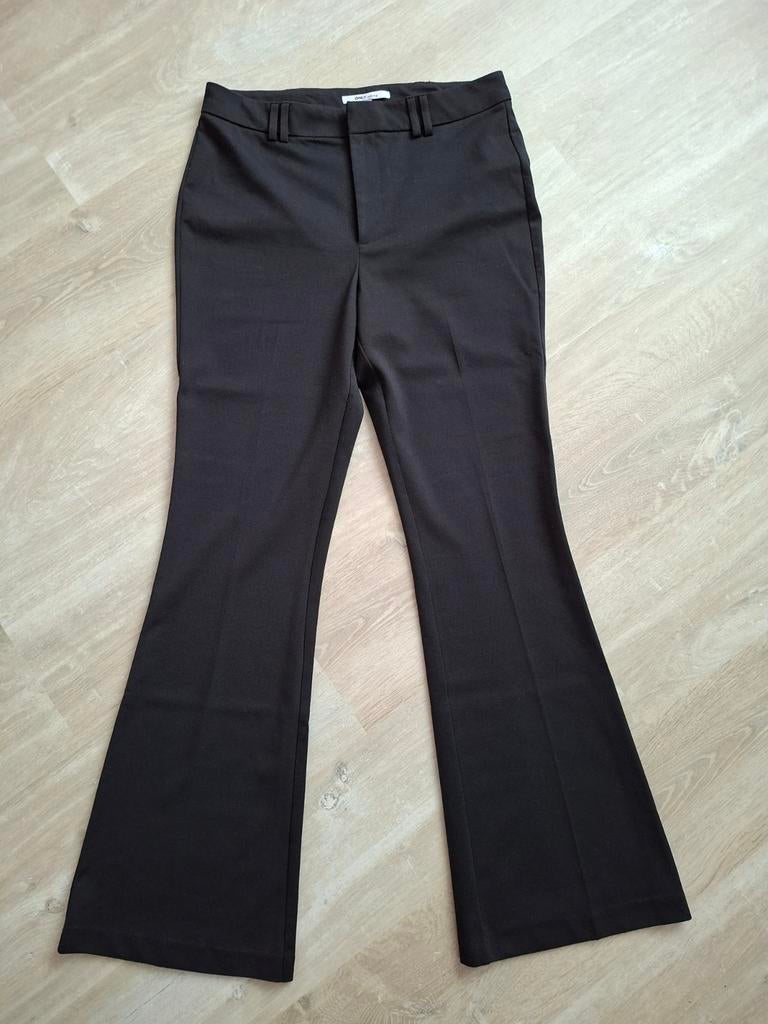 Zwarte flared broek, ONLY, maat 40/32, Maat 38/40 (M), Zwart, Ophalen of Verzenden, Zo goed als nieuw