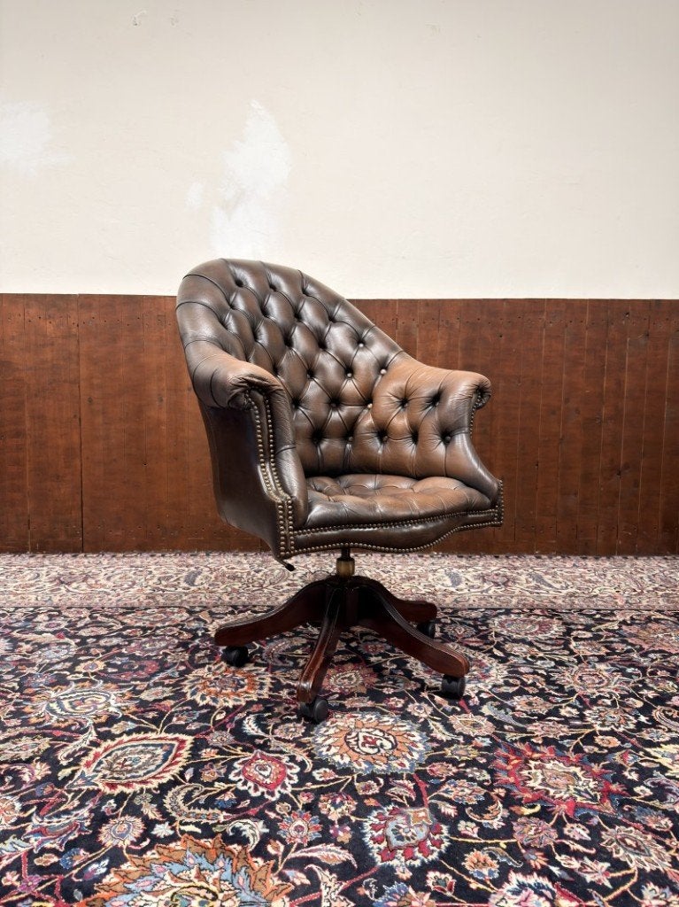 Klassiek Engels Chesterfield Bureaustoel, Ophalen