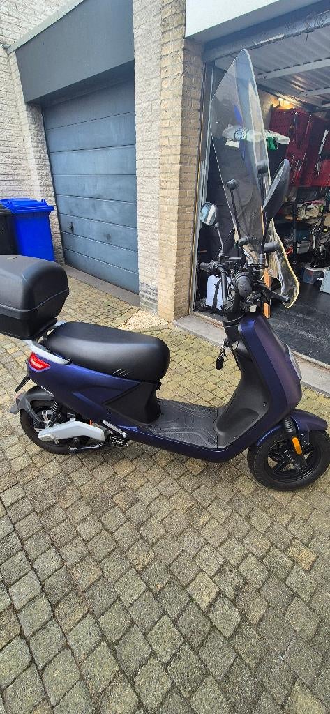 iva E -Go S4 Matblauw 25, Fietsen en Brommers, Snorfietsen en Snorscooters, Overige merken, Elektrisch, Ophalen of Verzenden, Zo goed als nieuw