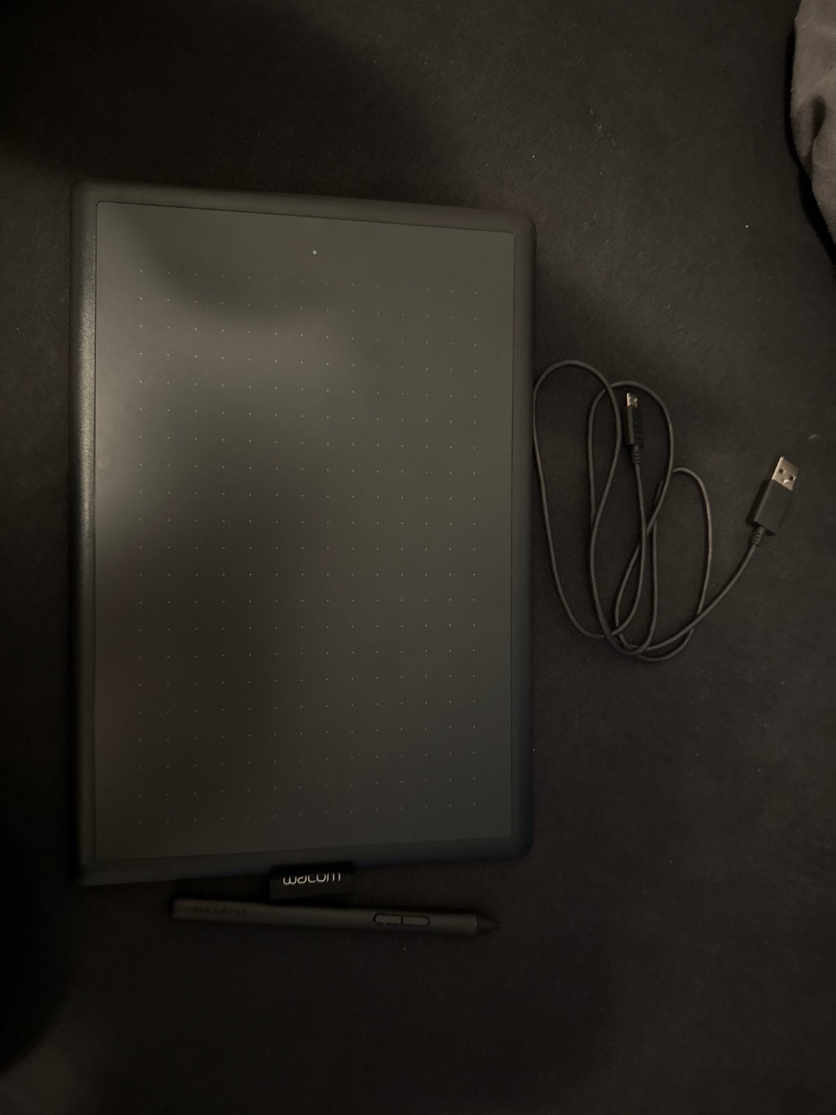Wacom Intuos M tekentablet met pen en USB-kabel, Computers en Software, Ophalen, Zo goed als nieuw, Bedraad
