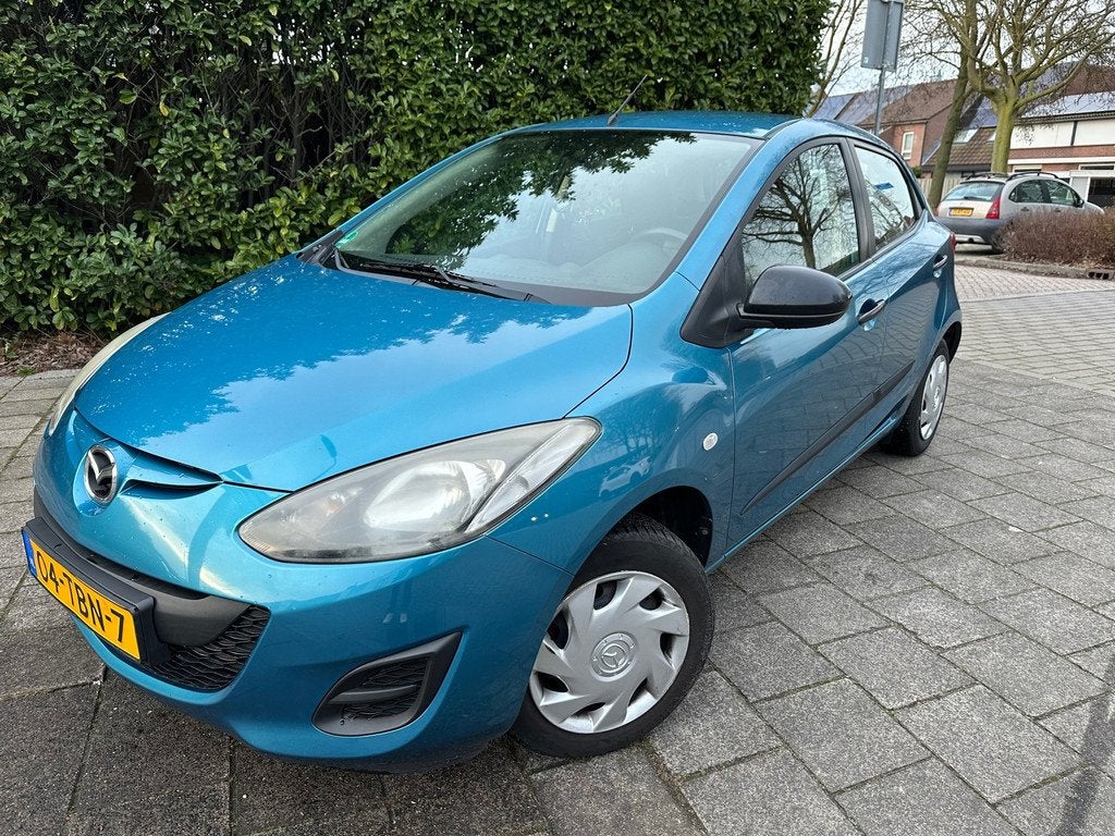 Mazda 2 MET AIRCO & APK TOT 03-01-2027!, Voorwielaandrijving, Euro 5, Gebruikt, 31 €/maand