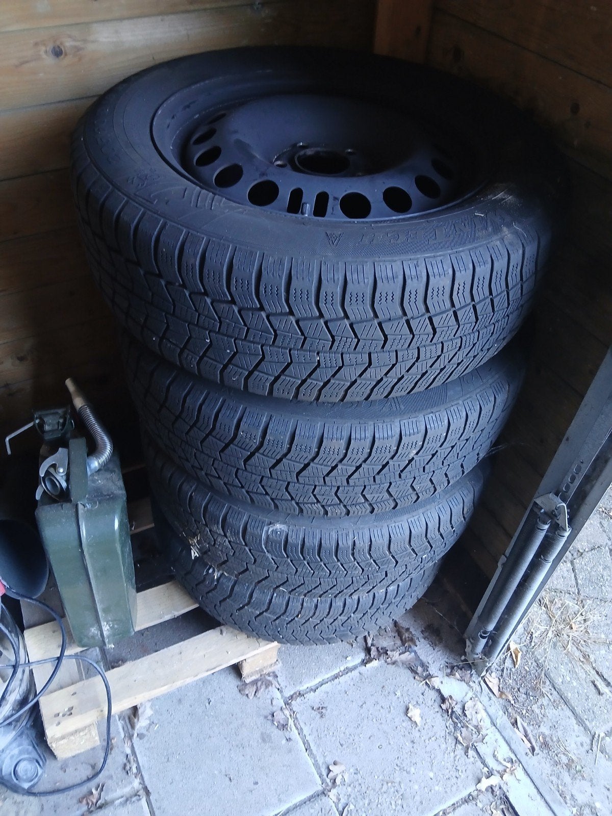Winterbanden met stalen velgen voor Opel Astra Sports Tourer, Auto-onderdelen, Ophalen, Gebruikt, 16 inch, Banden en Velgen