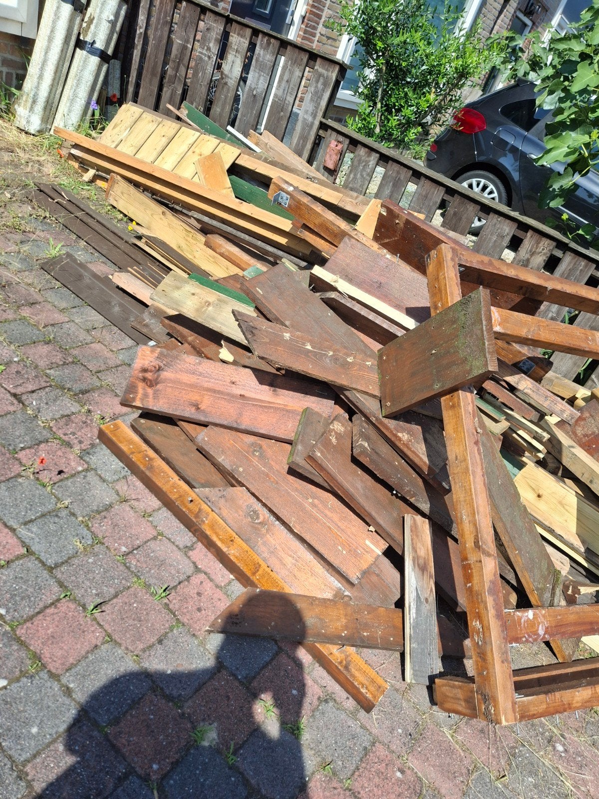 Diverse partij gebruikt hout: planken en balken, Doe-het-zelf en Verbouw, Hout en Planken, Geïmpregneerd, Gebruikt, Ophalen of Verzenden