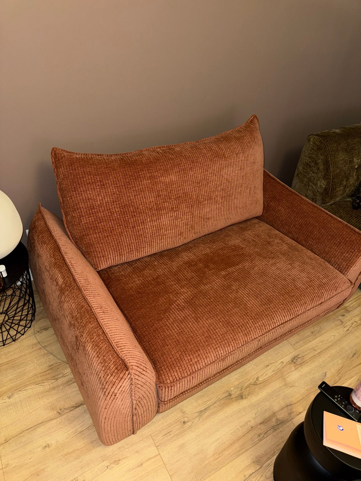 Dutch Sofa Company Loveseat Roestbruin Ribstof, Ophalen, Tweepersoons, Zo goed als nieuw, Minder dan 150 cm