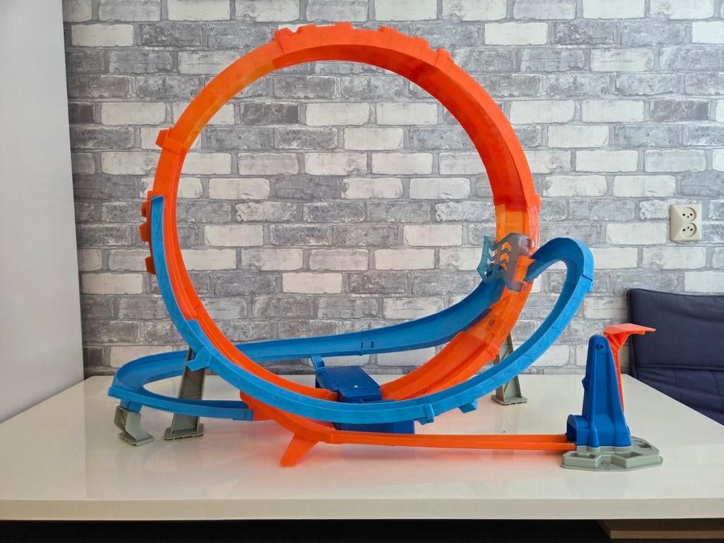 Hot Wheels Racebaan met Looping en Lanceerder, Kinderen en Baby's, Speelgoed | Racebanen, Ophalen, Hot Wheels, Racebaan, Gebruikt