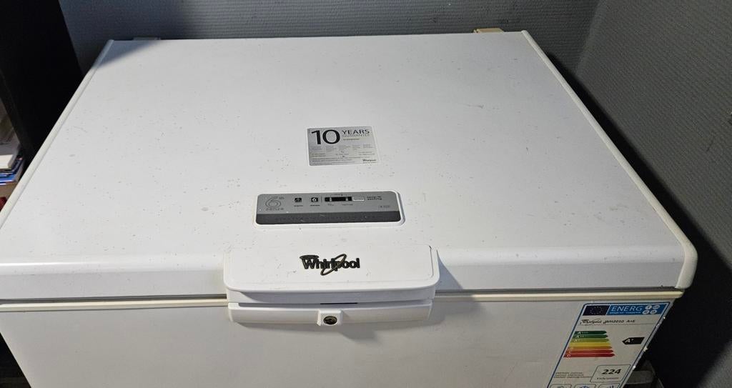 Whirlpool vrieskist - Energiezuinig en ruim, 85 tot 120 cm, Vrieskist, Ophalen of Verzenden, Zo goed als nieuw