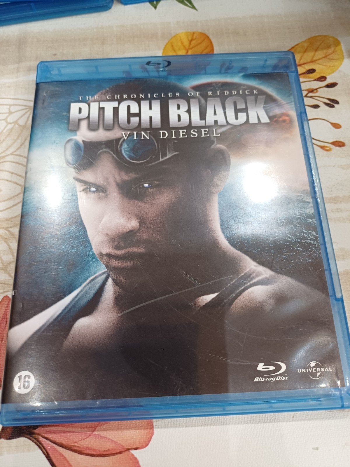 pitch black, Ophalen of Verzenden, Zo goed als nieuw, Muziek en Concerten