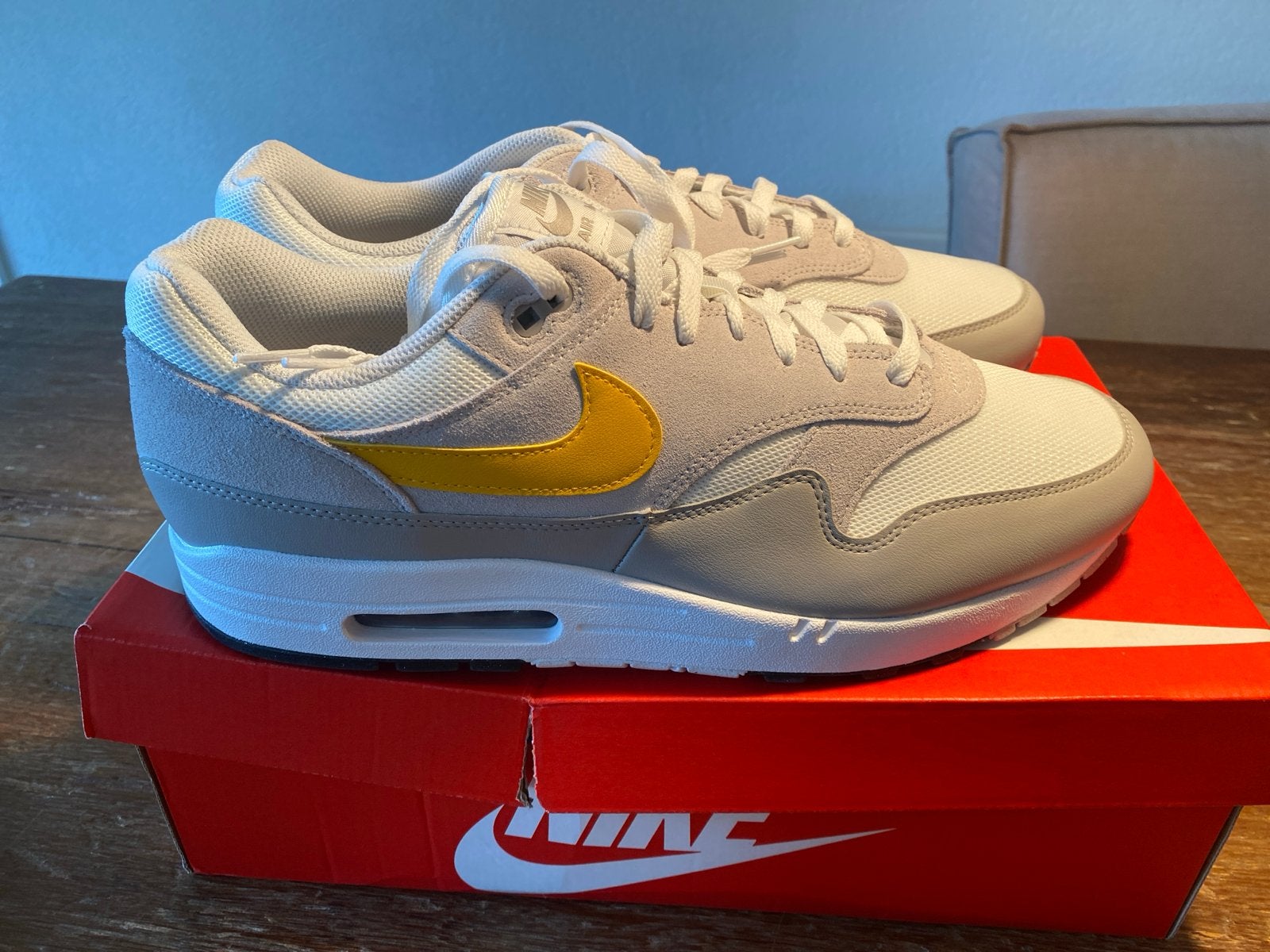 Nike Air Max 1 ESS - Maat 49.5 - Nieuw in doos, Ophalen of Verzenden, Nieuw, Wit, Sneakers of Gympen