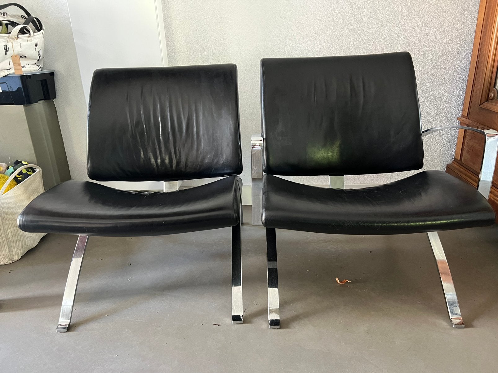 Artifort stoelen, Ophalen, Gebruikt, Twee, Zwart