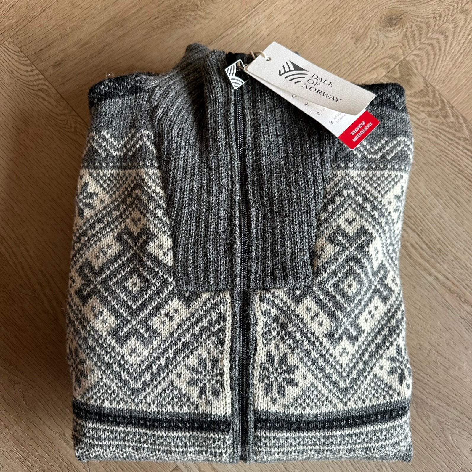 Dale of Norway Hardanger Weaterproof Jacket | Nieuw | Small, Ophalen of Verzenden, Nieuw, Maat 46 (S) of kleiner, Grijs