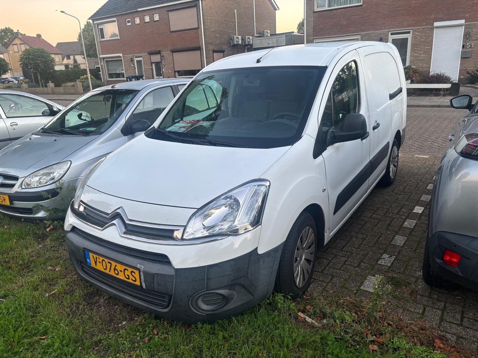 Citroën Berlingo 1.6 HDI 66KW 2013 NW APK, Euro 5, Stof, Zwart, 4 cilinders