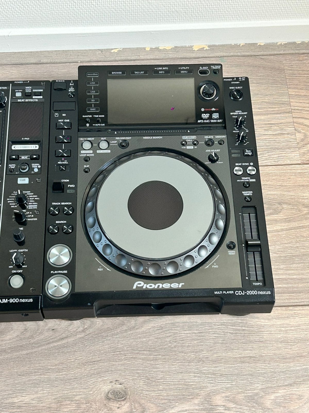Foto 13 van Pioneer djm 900, 2x cdj 2000 nexus + flightcase