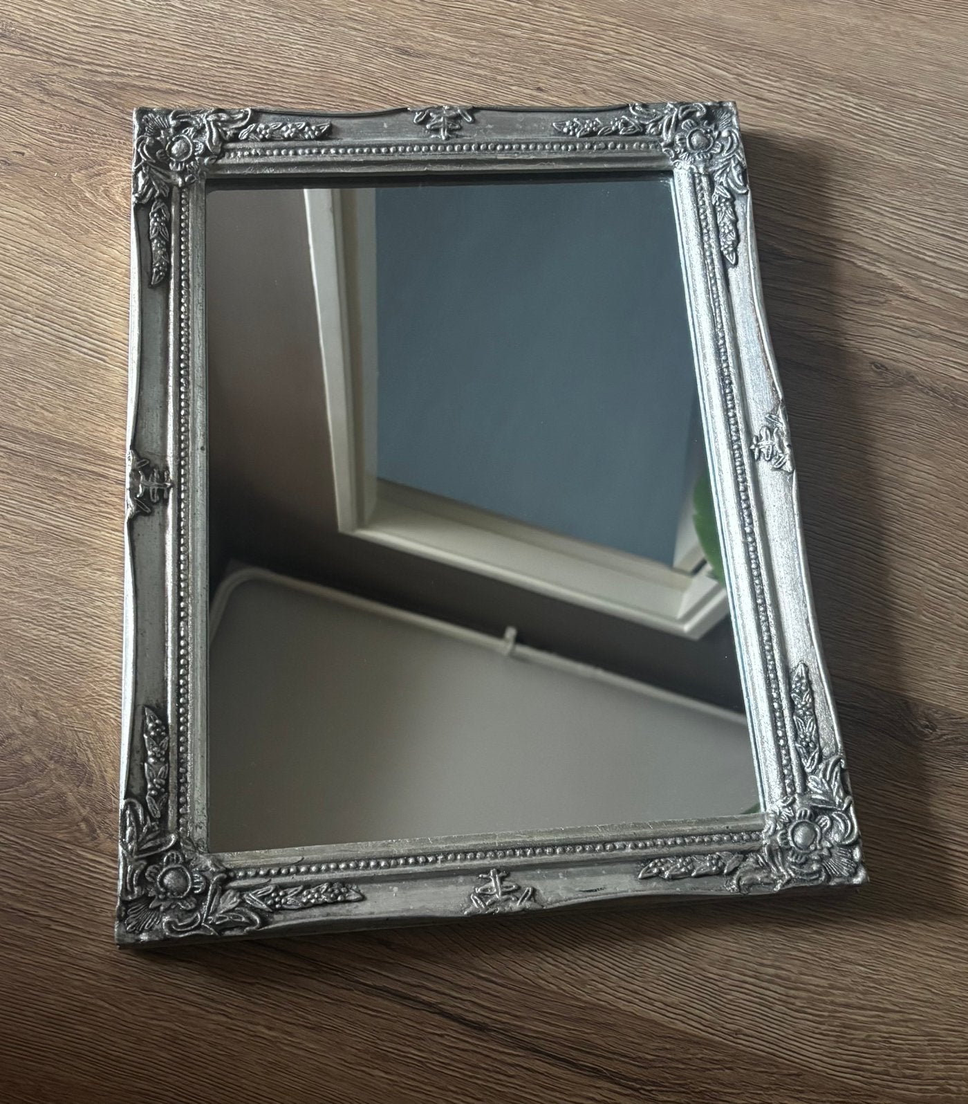 Zilverkleurige vierkant spiegel Xenos, barok brocante stijl, Minder dan 50 cm, Gebruikt, Vierkant, Ophalen of Verzenden