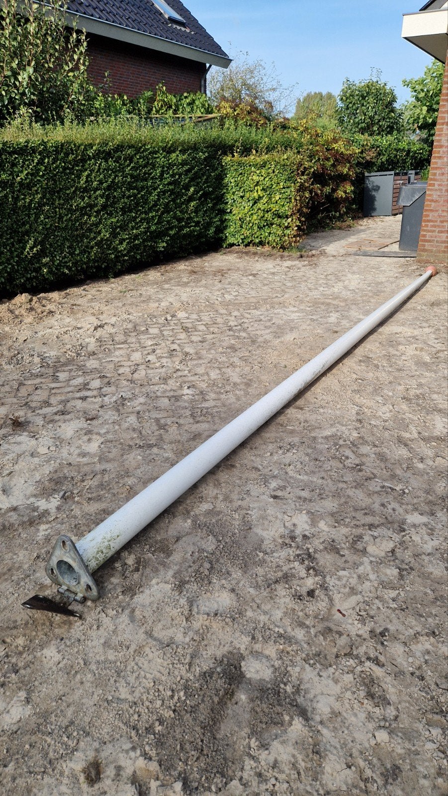 Vlaggenmast 6.10 meter polyester/kunststof, Ophalen, Gebruikt