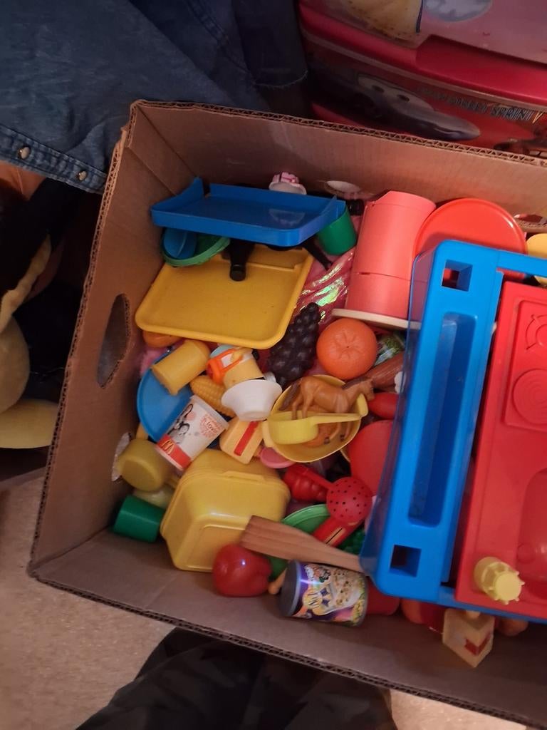 Doos speelgoed, Kinderen en Baby's, Speelgoed | Speelkeukens, Ophalen
