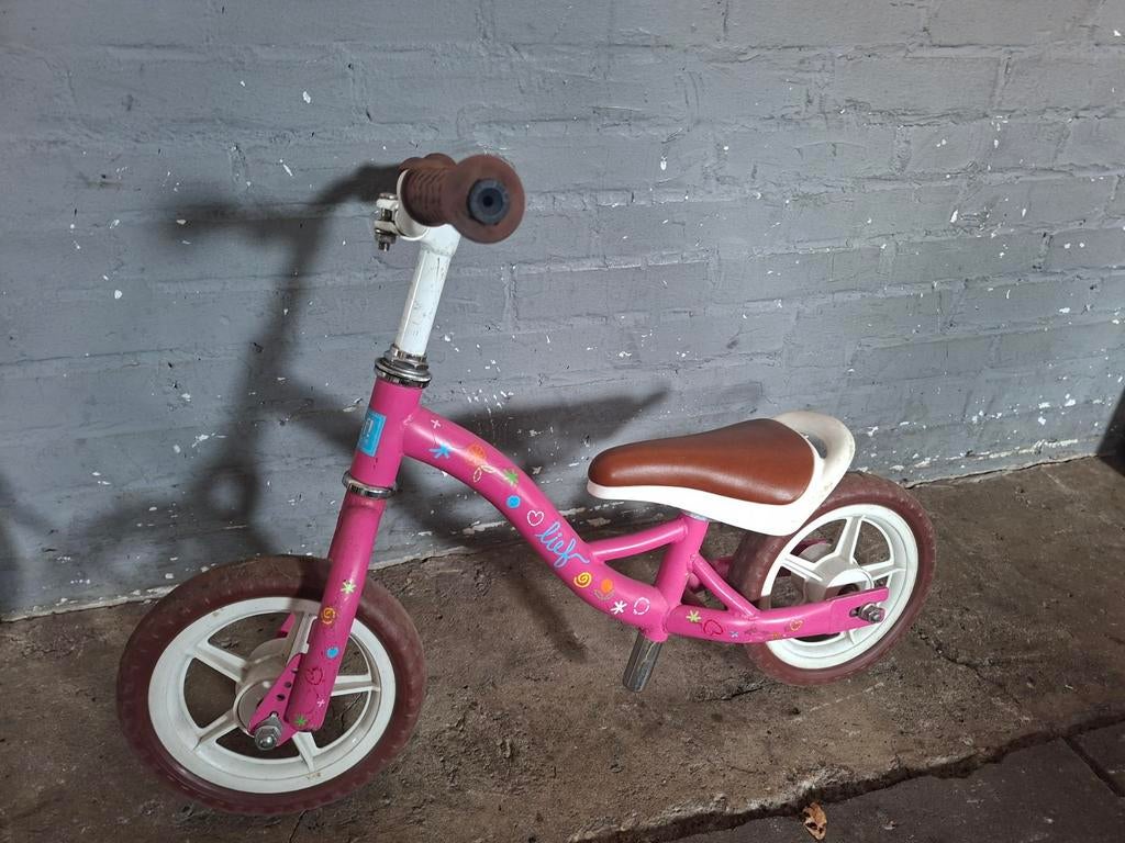 Roze meisjes loopfiets - Ideaal voor de kleintjes!, Ophalen, Gebruikt, Minder dan 16 inch