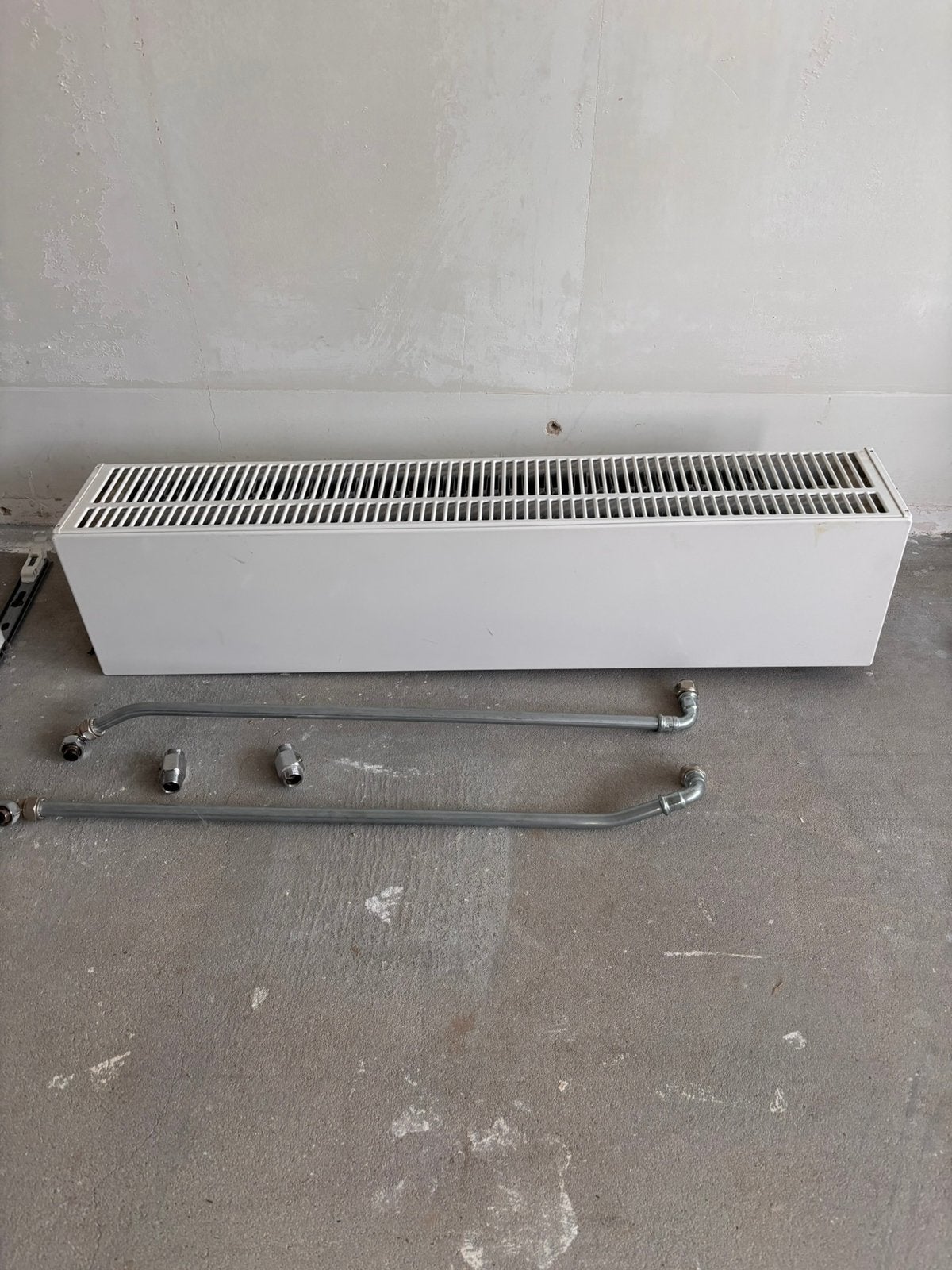 Radson plintradiator type 33-200-900 967w, Ophalen, Gebruikt, Minder dan 30 cm, Radiator